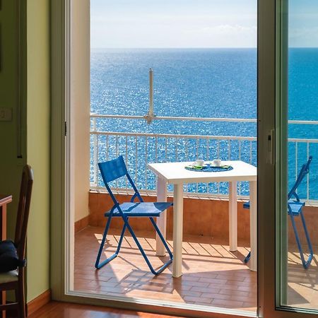 163 - Sunshine Suite 4 Fronte Vista Mare, 100M Spiaggia San Remo Buitenkant foto