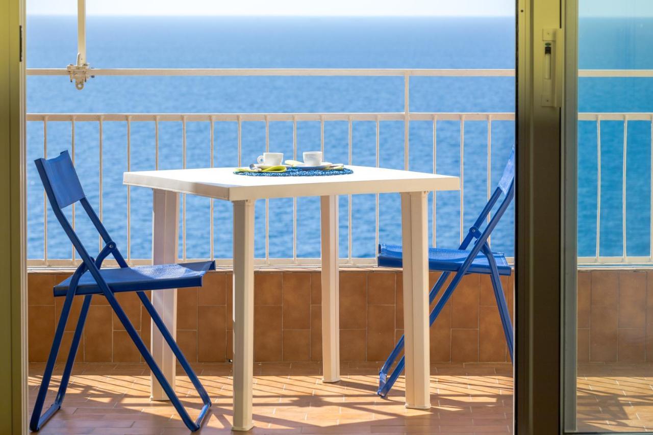 163 - Sunshine Suite 4 Fronte Vista Mare, 100M Spiaggia San Remo Buitenkant foto